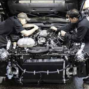 Un Viaje Inmersivo al Mundo de la Mecánica Automotriz