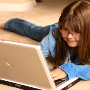 Herramienta Esencial para Monitorear la Actividad Internet