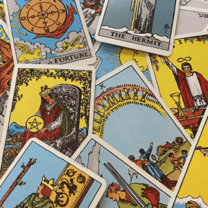 Abundancia Financiera y el Éxito con Labyrinthos Tarot