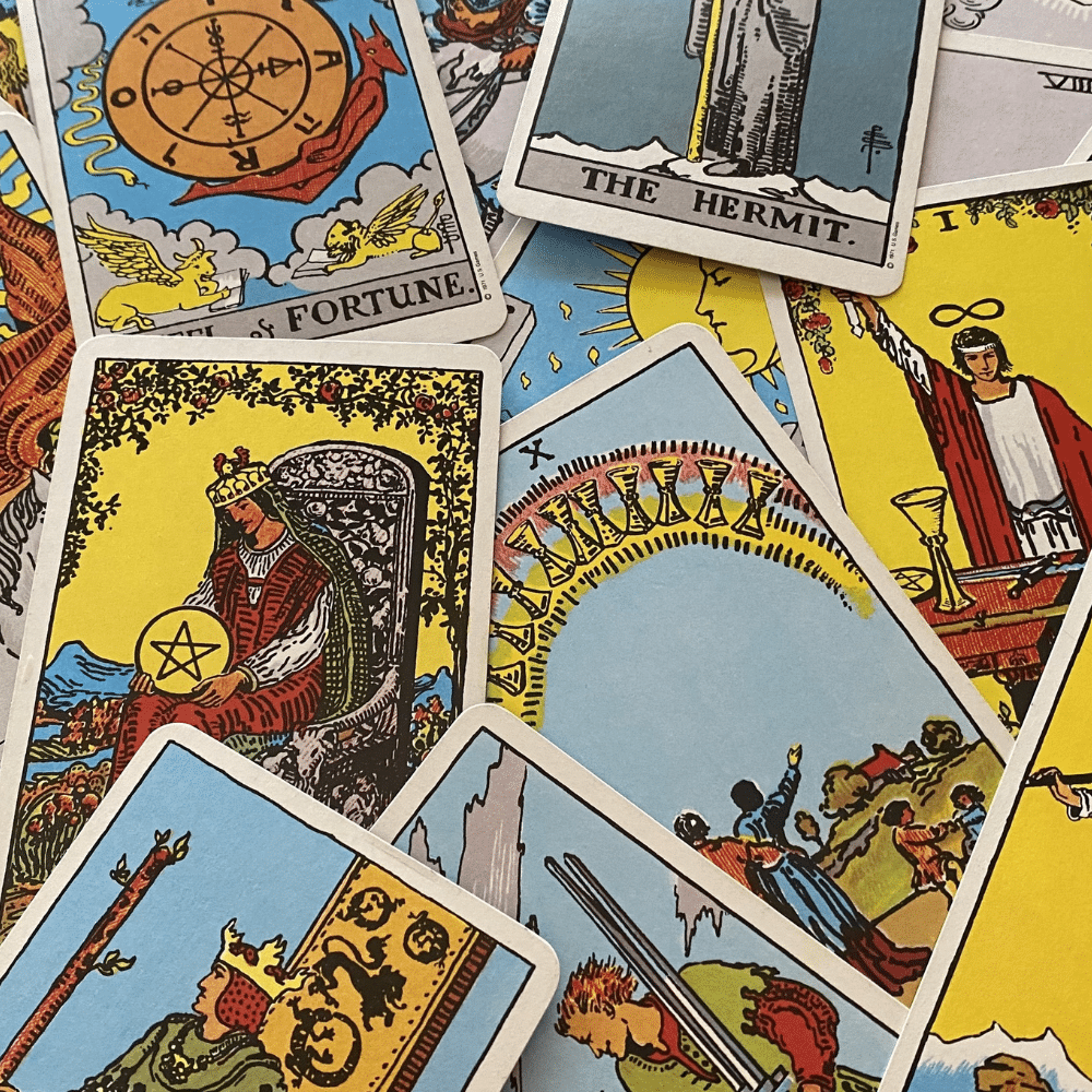 Abundancia Financiera y el Éxito con Labyrinthos Tarot