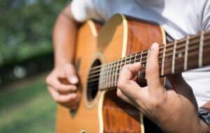 Aprende a tocar guitarra rápido