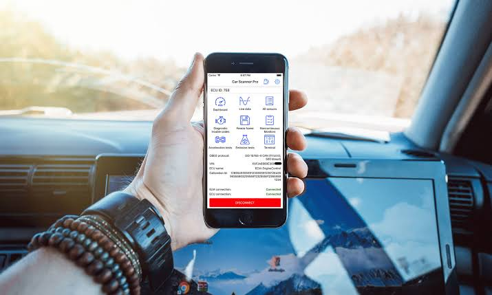Conecta tu móvil al coche y monitorea fallos en tiempo real